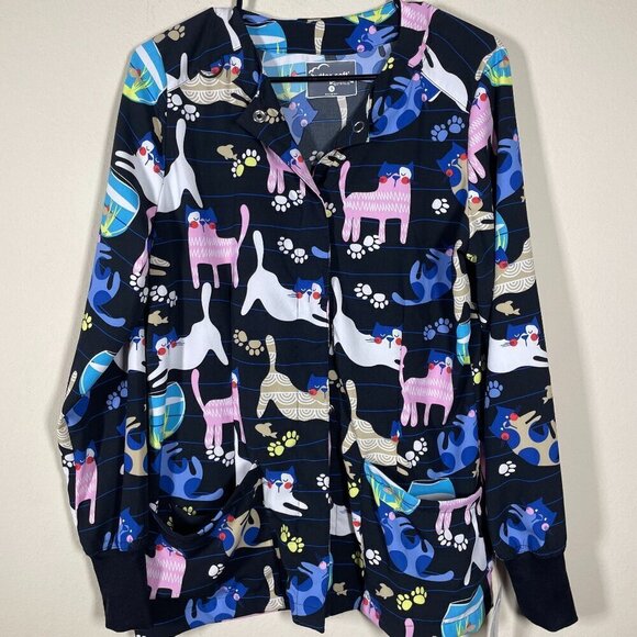 NWT Butter Soft Stretch Women's Cat Print Smock Scrub Top Button-Up! - Picture 1 of 5